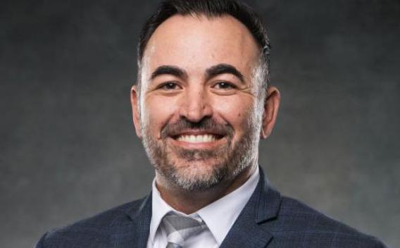 Dennis Acuna